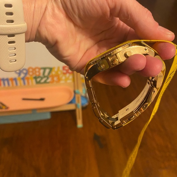 Marc by Marc Jacobs Gold Watch, Womens - Picture 3 of 4